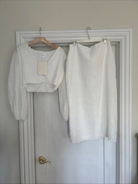 Sabo Skirt White Two-Piece Textured Crop Top & Skirt Set